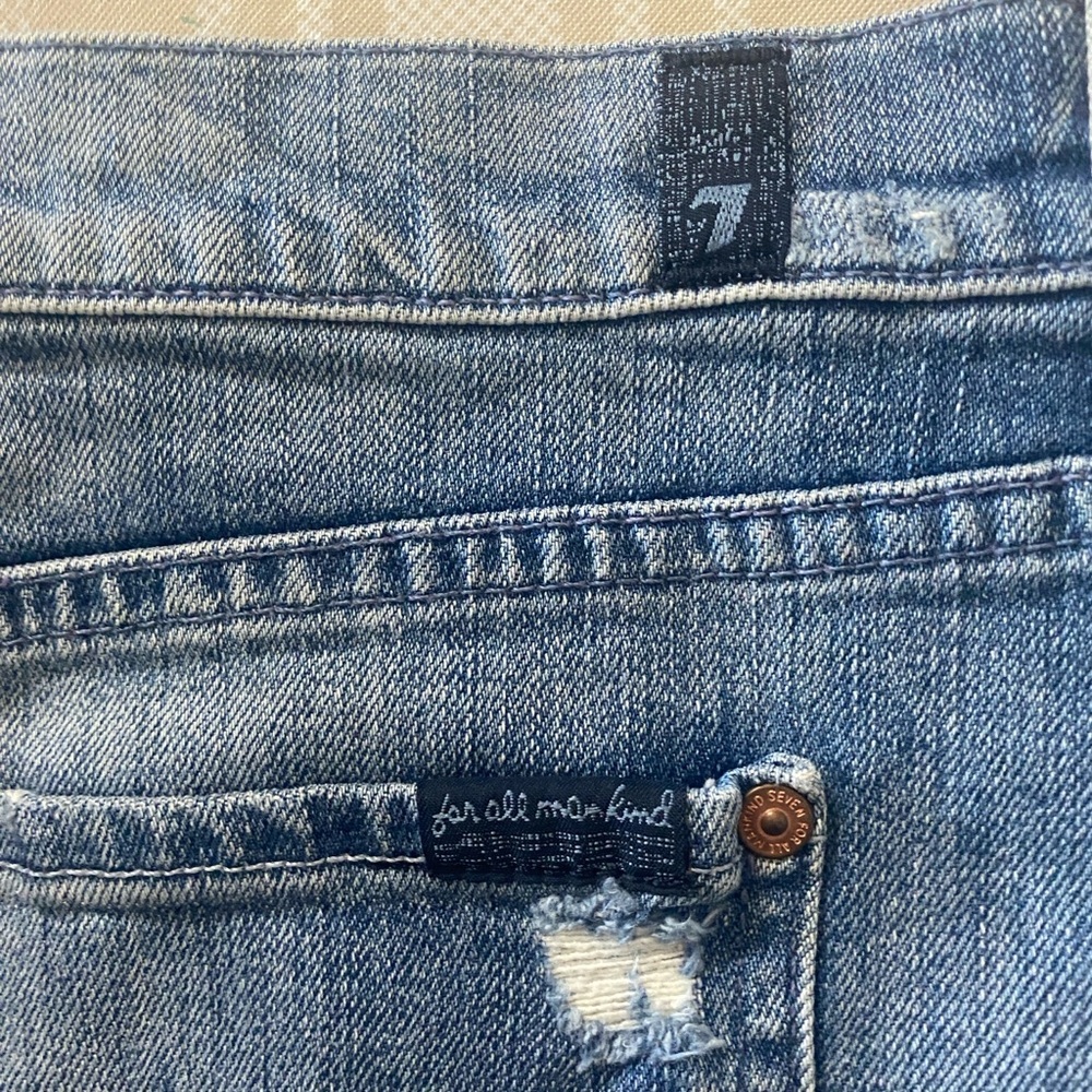 7 For All Mankind Light Blue Frayed Denim Skirt size 31 - Picture 4 of 8